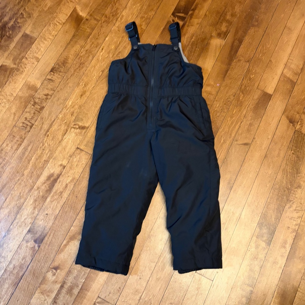Old Navy Toddler 4T Black Snow Bib Overalls Insulated Winter Ski Snow Pants